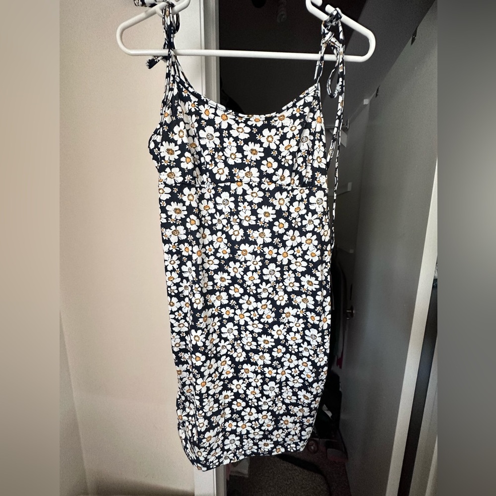 Body con floral dress - Picture 2 of 6
